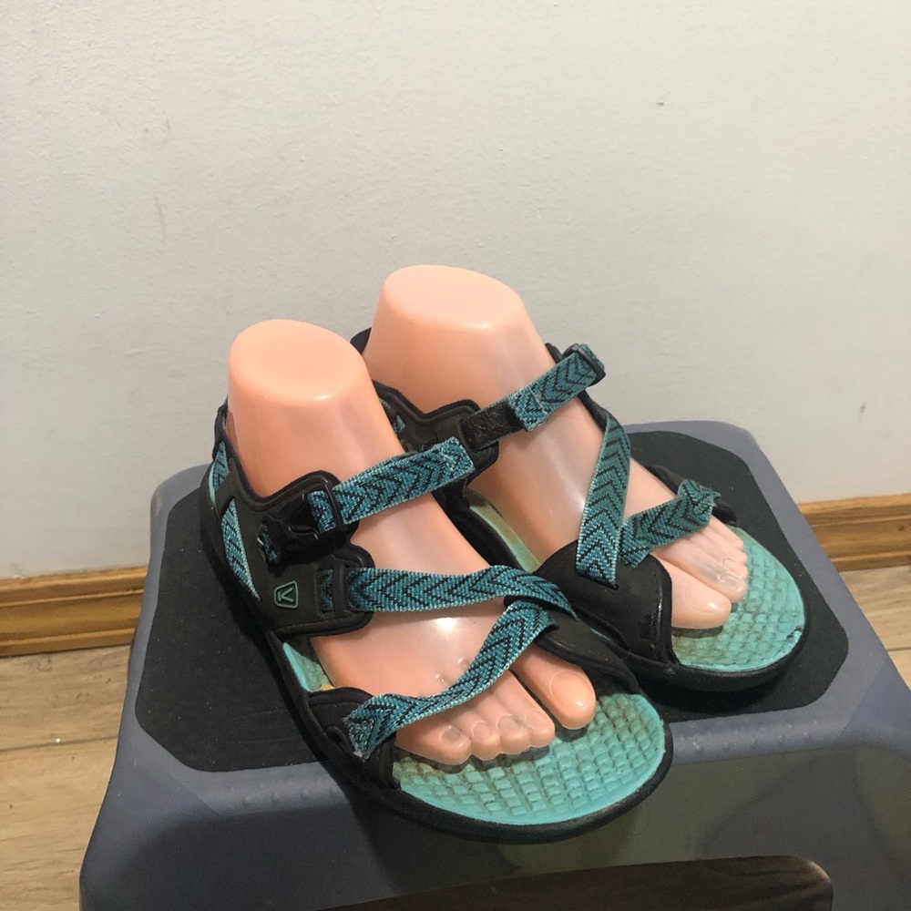 KEEN Womens Maupin Maupin Black Sport Sandals Size 9
